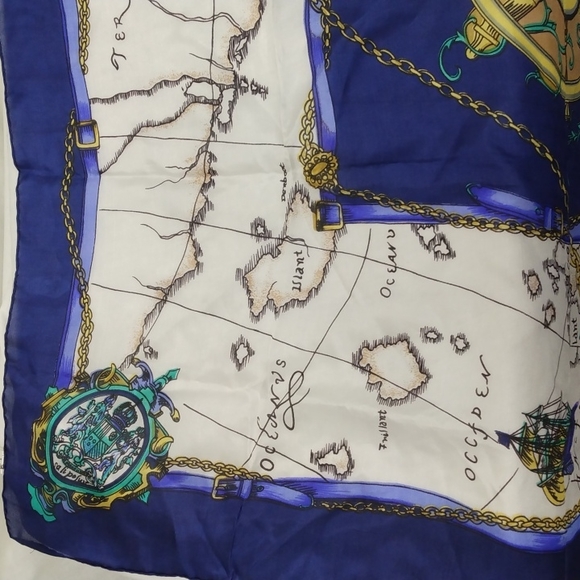 Vintage Golden Dragon 100% Silk Scarf - Picture 4 of 9